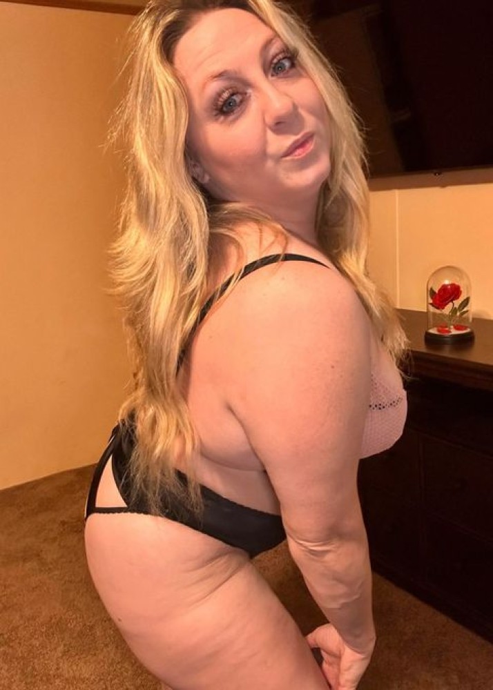 Индивидуалка Лена фото № 2 в городе Глазов